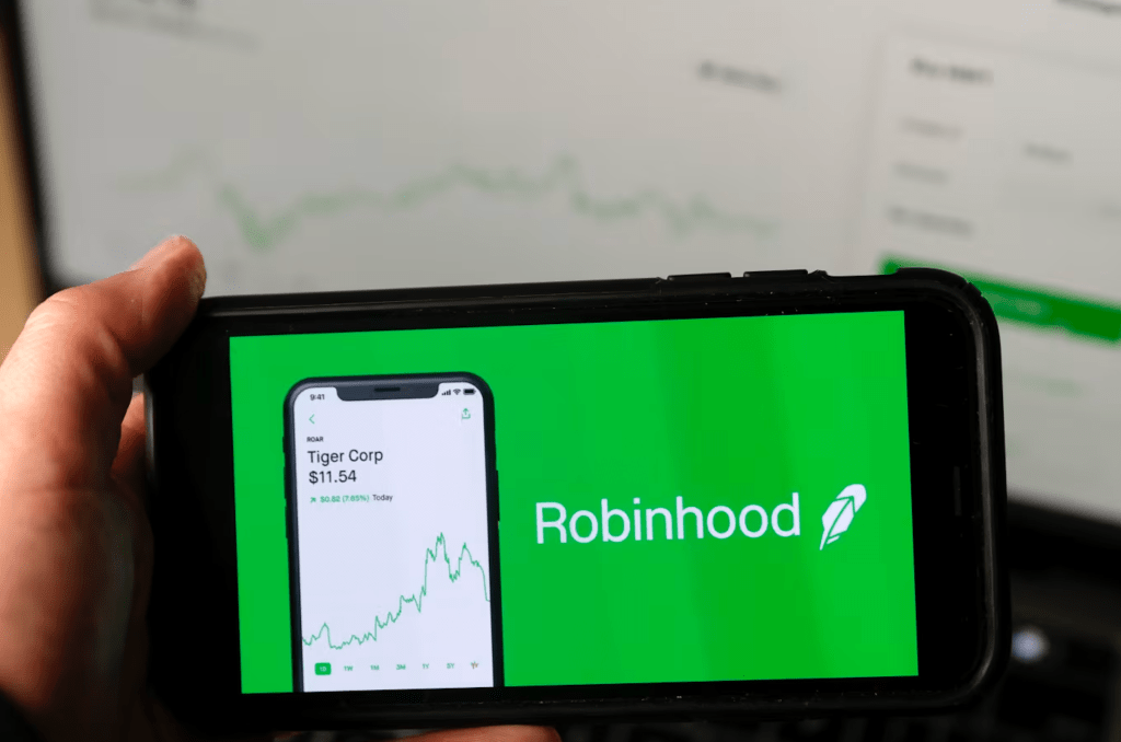 2024年3月13日：公布2月份账户数据，HOOD盘后暴涨；MSTR再发可转债，命运和COIN截然不同，恐成币圈鼎益丰？附今天的操作总结